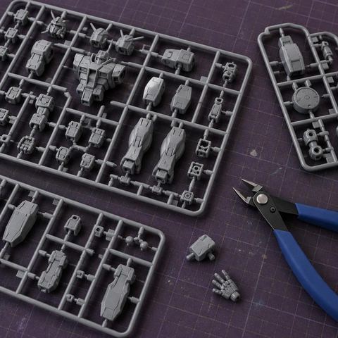 HG 1/144 Mecha Model Kit